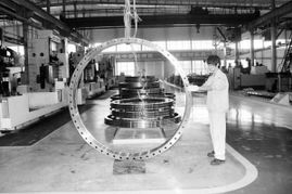 强磁场 ,吸来 真金白银